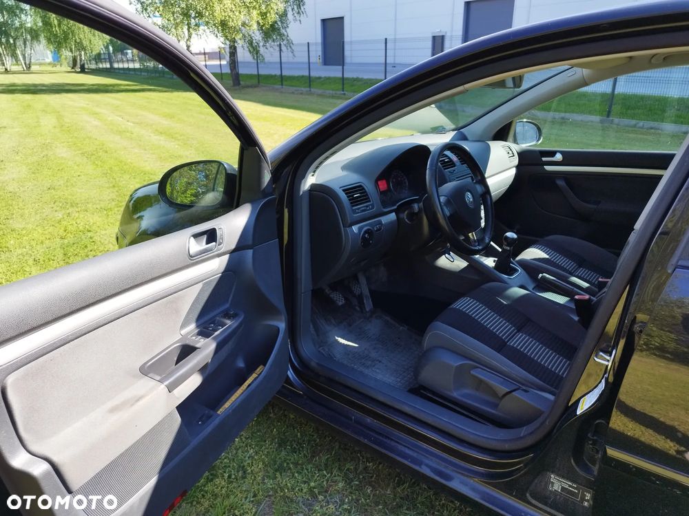 Volkswagen Golf - 4