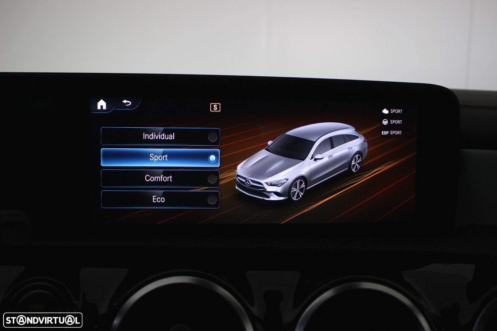 Mercedes-Benz CLA 180 d Shooting Brake AMG Line Aut. - 24
