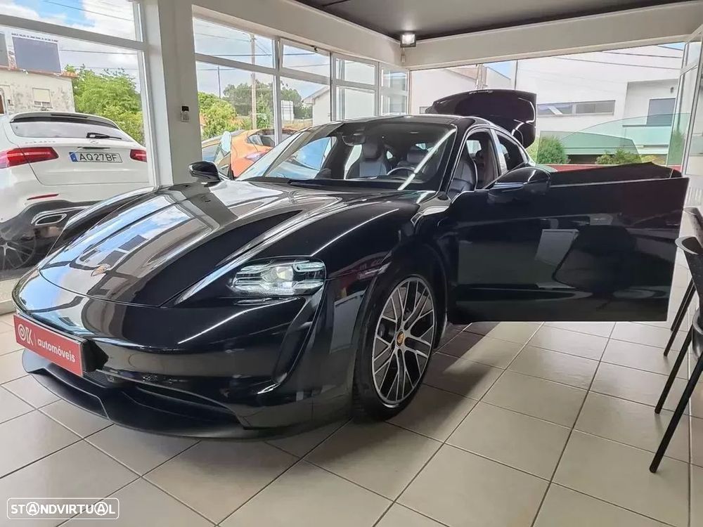 Porsche Taycan 4S - 17