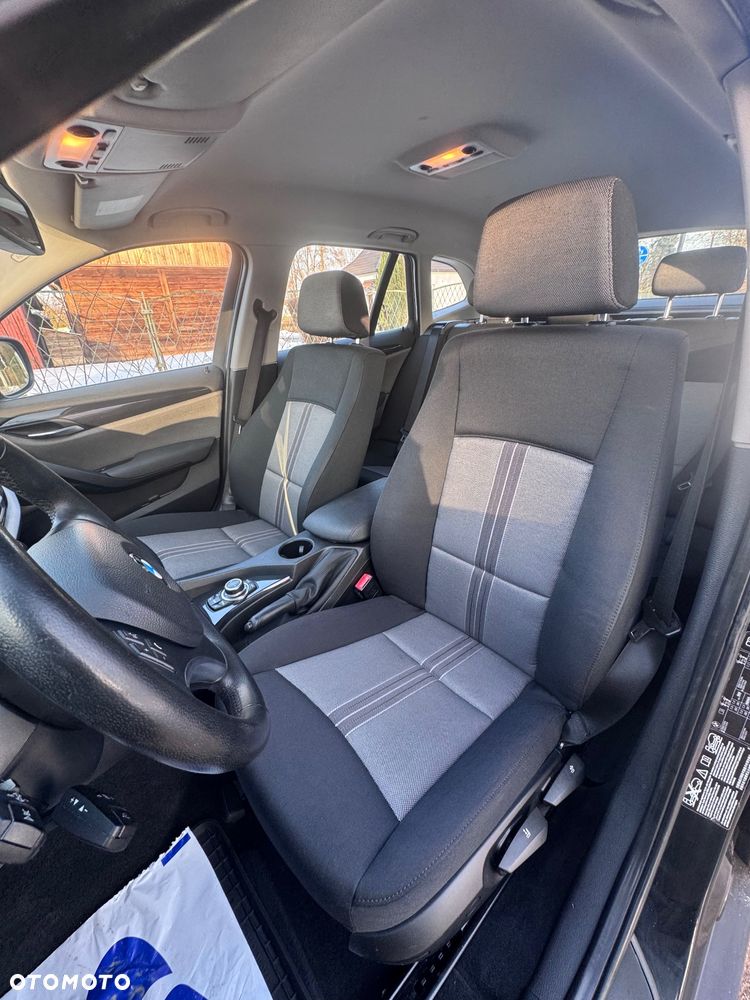 BMW X1 xDrive18d - 16