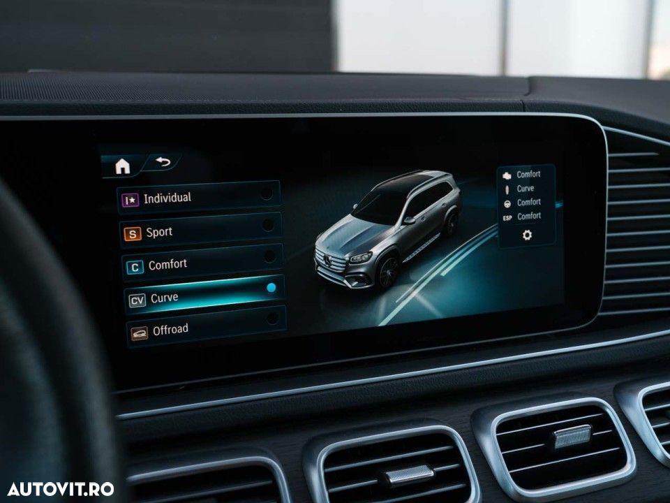 Mercedes-Benz GLS - 28