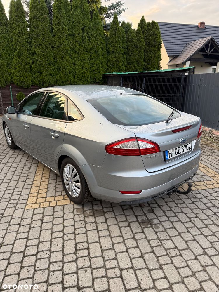 Ford Mondeo - 12