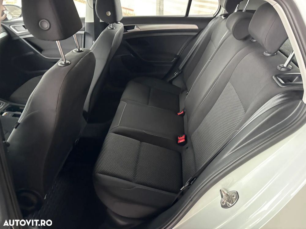 Volkswagen Golf 1.0 TSI Comfortline - 37