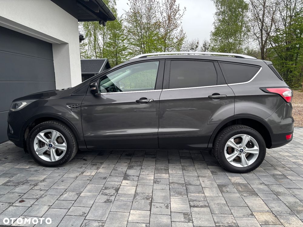 Ford Kuga 2.0 TDCi 4x2 Titanium - 4