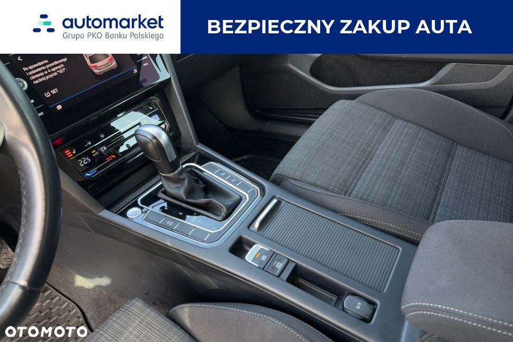 Volkswagen Passat - 10