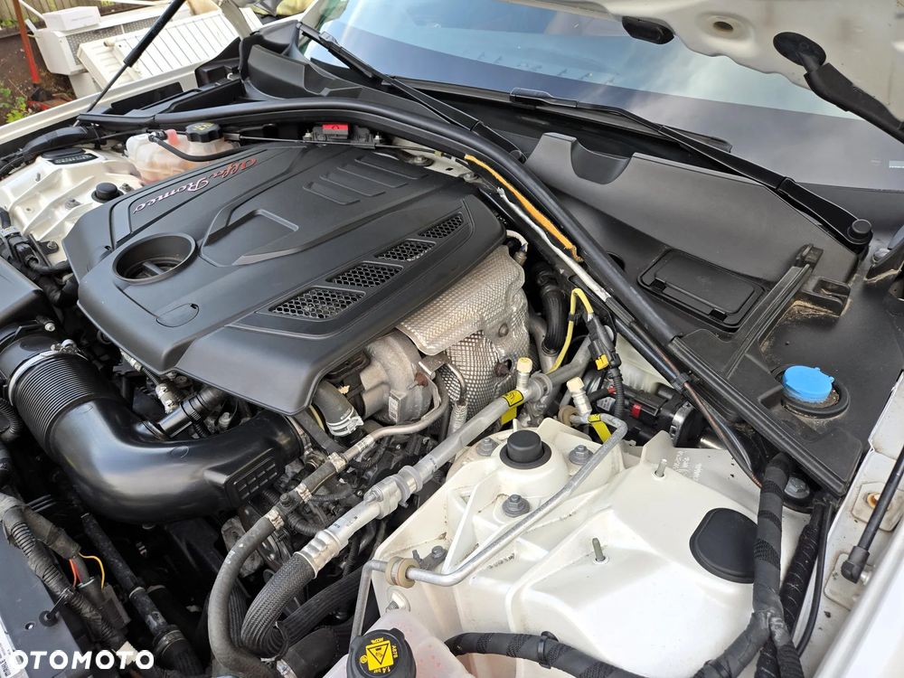 Alfa Romeo Giulia 2.0 Turbo 16V AT8-Q4 Ti - 15