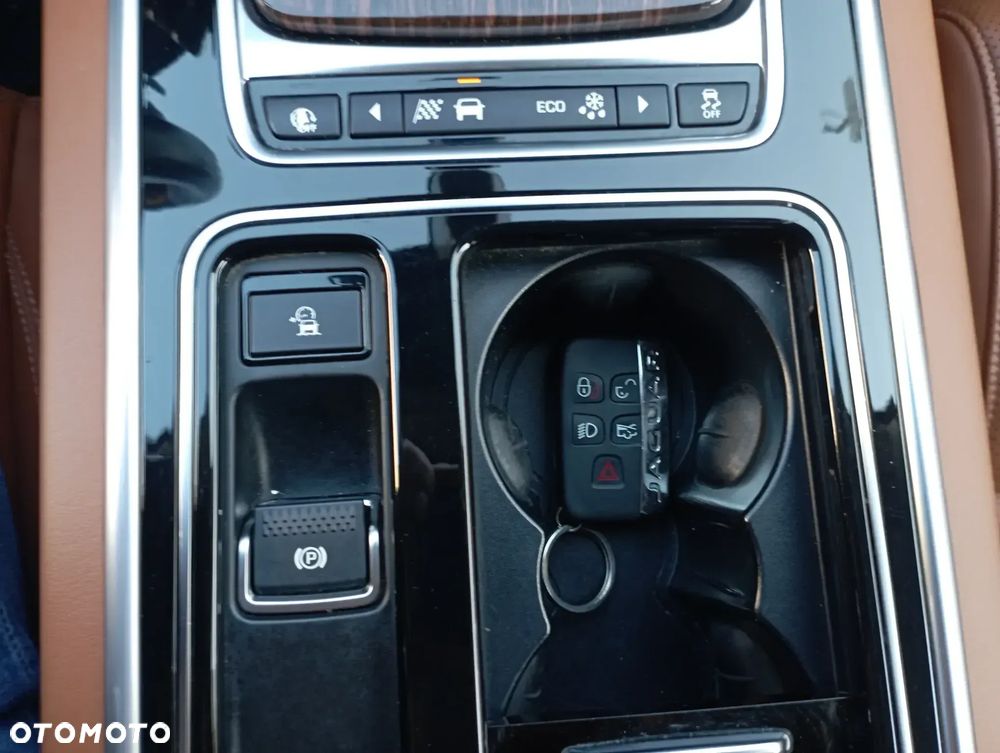 Jaguar XF 2.0 i4D Prestige - 18