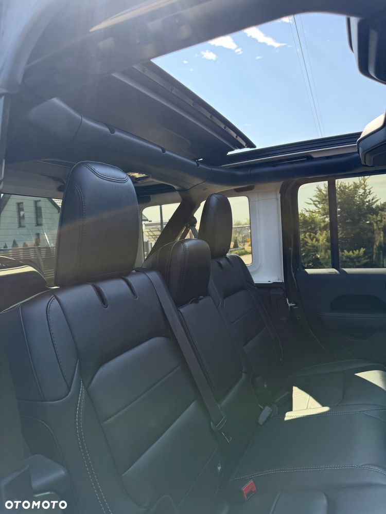 Jeep Wrangler Unlimited GME 2.0 Turbo Sport - 13