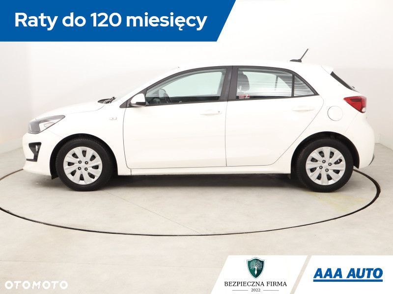 Kia Rio - 4
