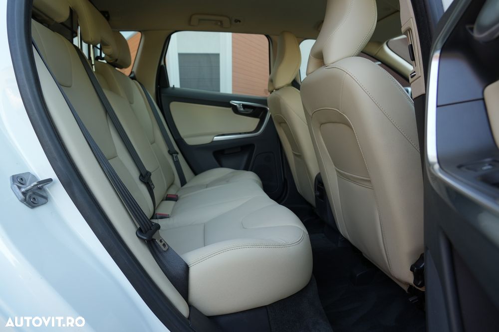 Volvo XC 60 - 12