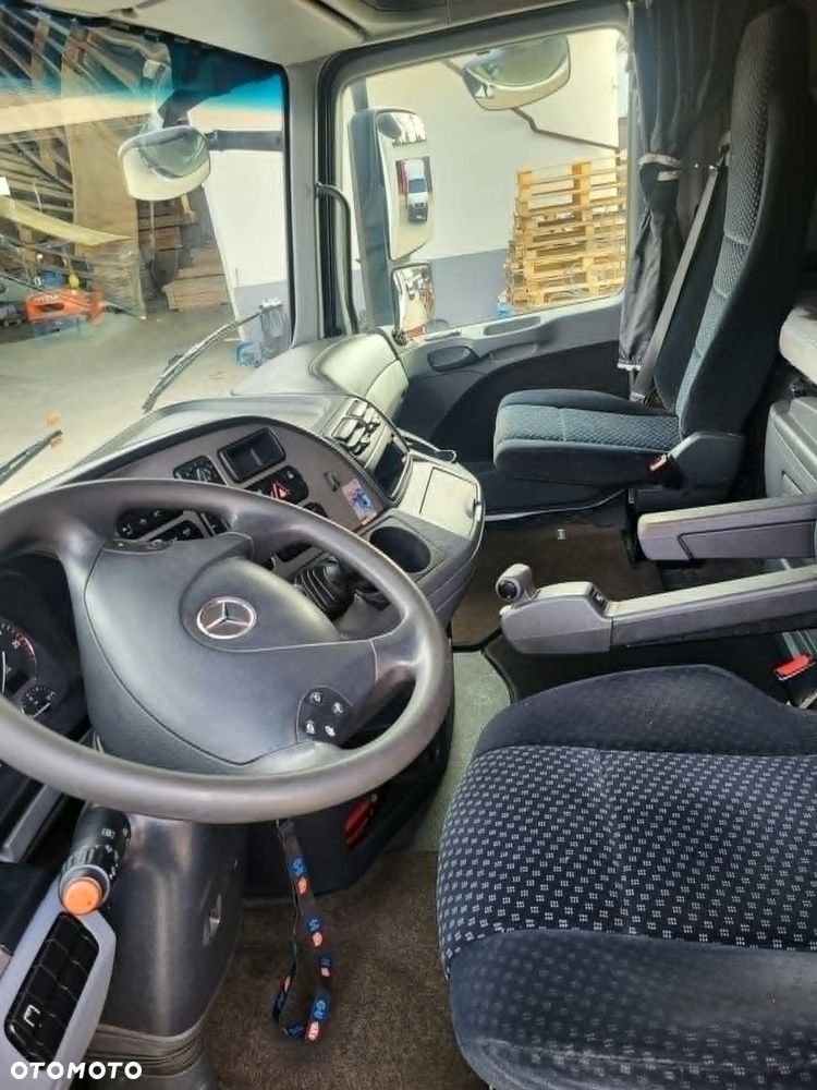 Mercedes-Benz ACTROS - 10
