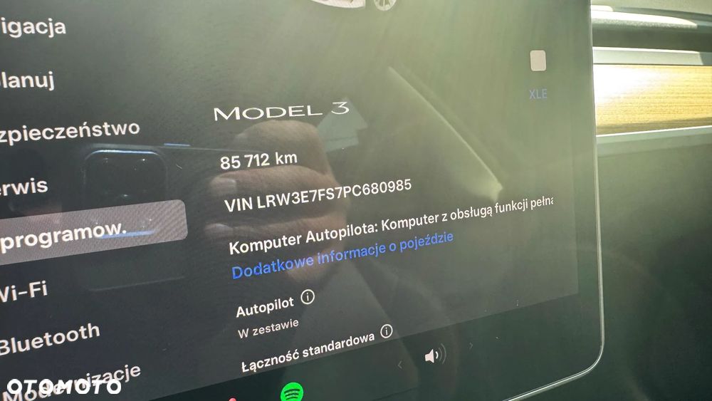Tesla Model 3 Standard Reichweite Plus Hinterradantrieb - 23