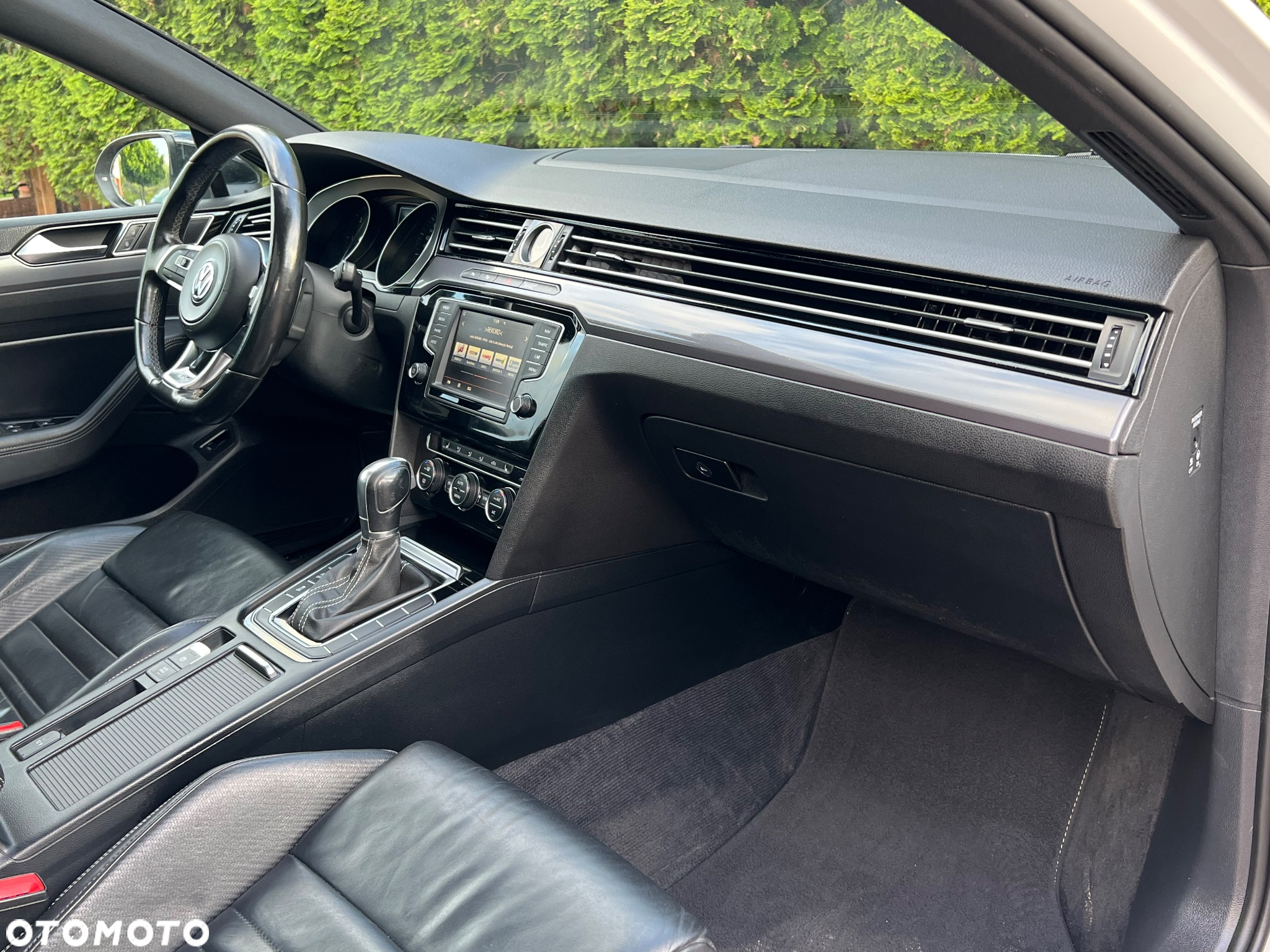 Volkswagen Passat - 9