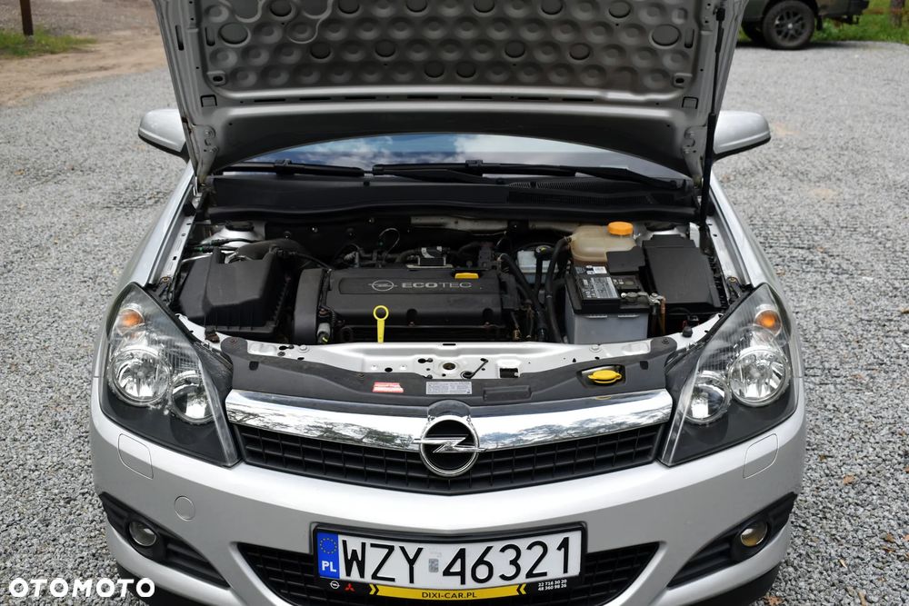 Opel Astra 1.8 Cosmo - 19