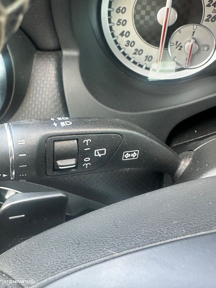 Mercedes-Benz A 180 - 25