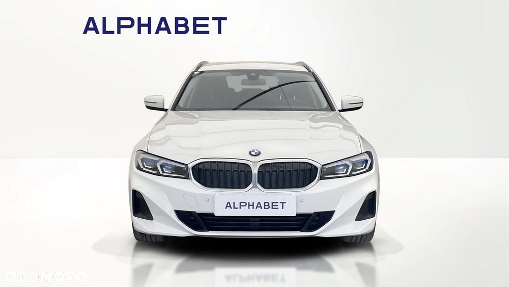 BMW Seria 3 318d mHEV - 8