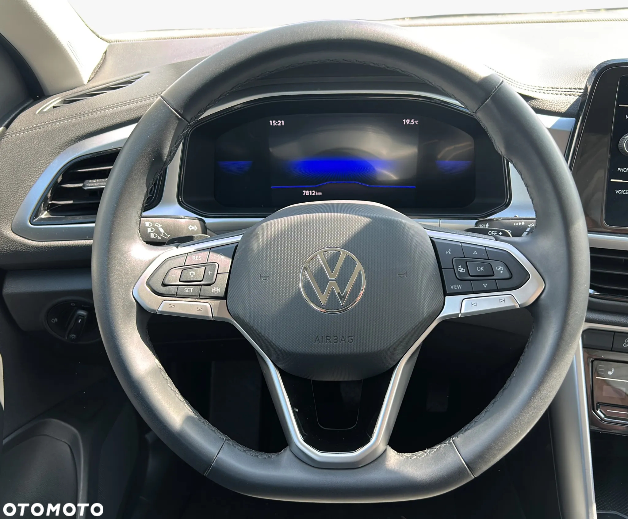 Volkswagen T-Roc 1.5 TSI Life Plus DSG - 10