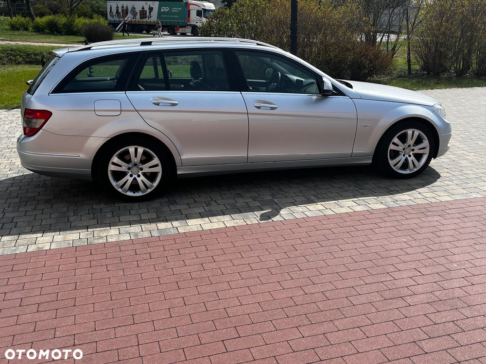 Mercedes-Benz Klasa C 220 CDI DPF Automatik Avantgarde - 2