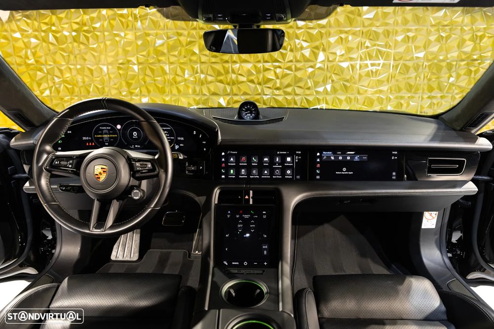 Porsche Taycan Cross Turismo Turbo S - 38