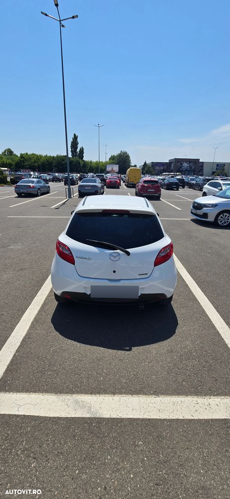 Mazda 2 - 5