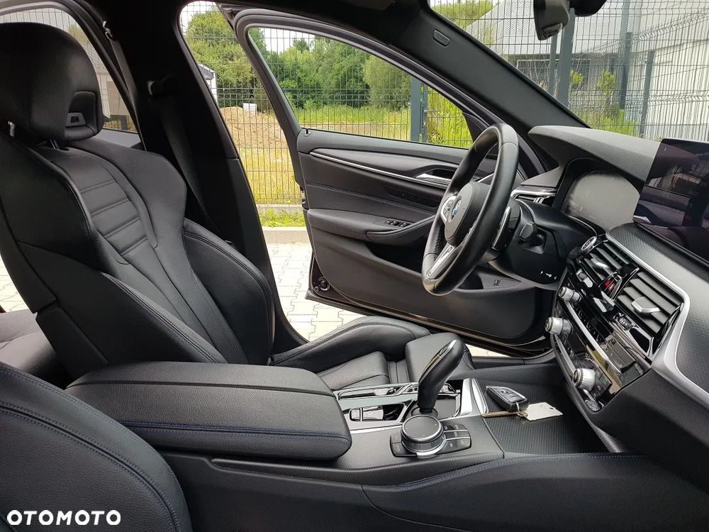 BMW Seria 5 540d xDrive M Sport Edition - 27