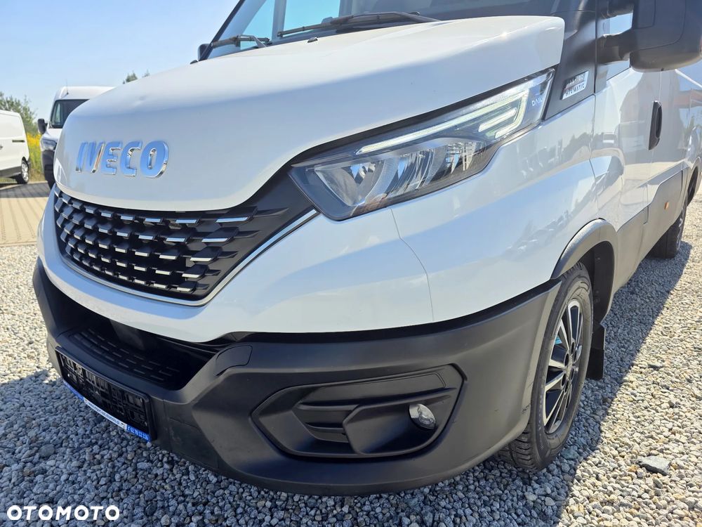 Iveco IVECO 35S18 3.0 HPI 180 KONNY ŚREDNI AUTOMAT KLIMA ALUFELGI LED NAVIGACJA - 9