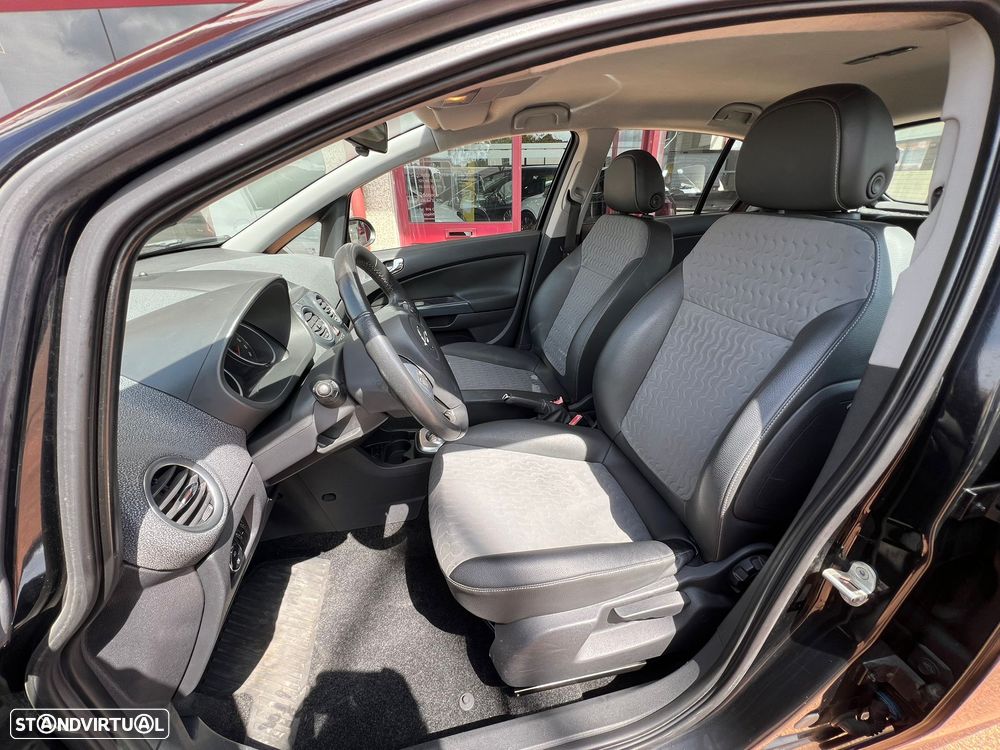 Opel Corsa 1.2 Go! Easytronic - 10