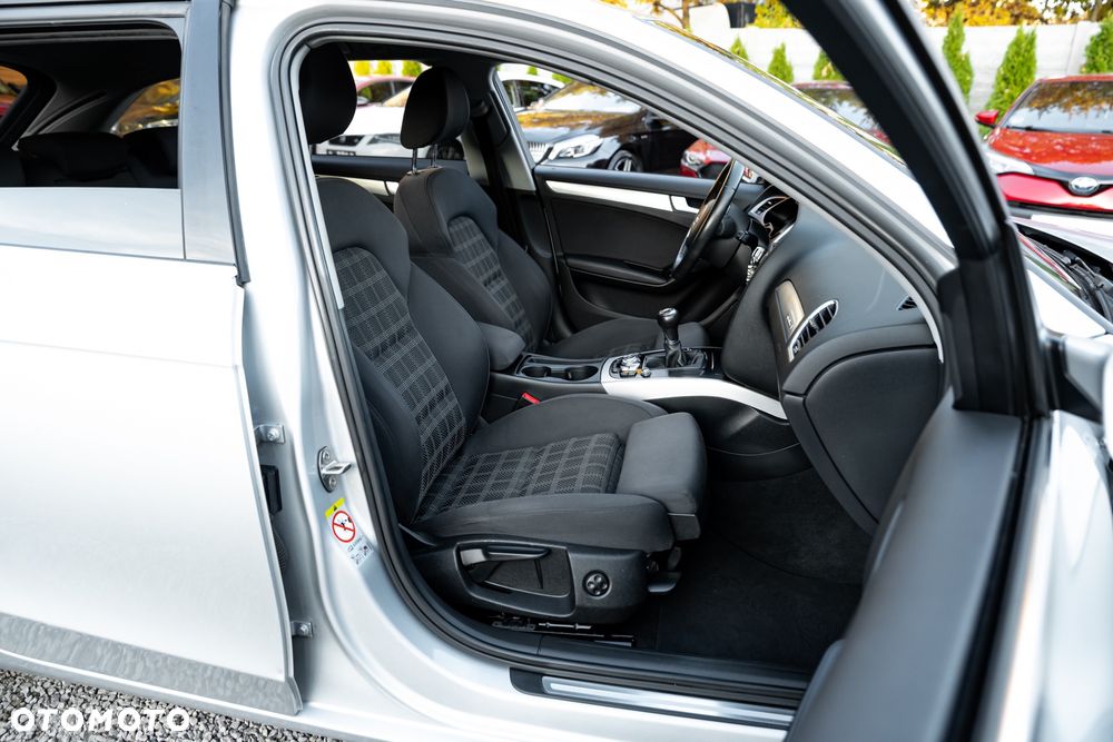 Audi A4 Avant 2.0 TDI Quattro - 24