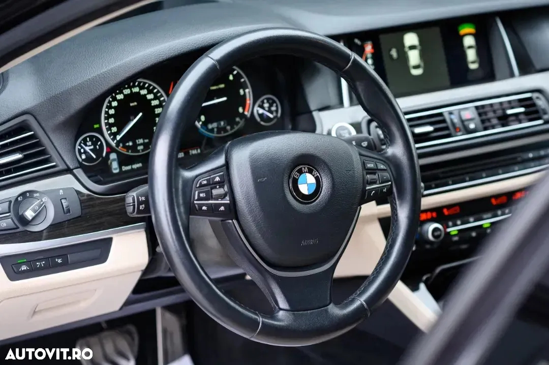 BMW Seria 5 520d xDrive AT - 11