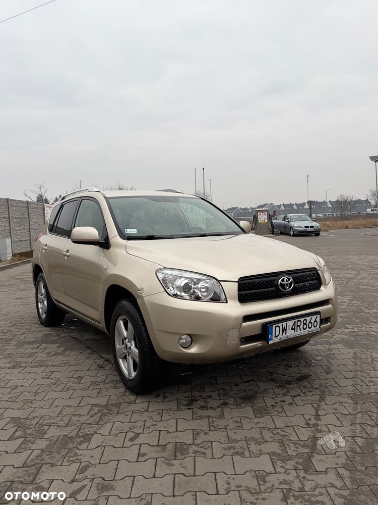 Toyota RAV4 ver-2-0-active-4x2 - 1