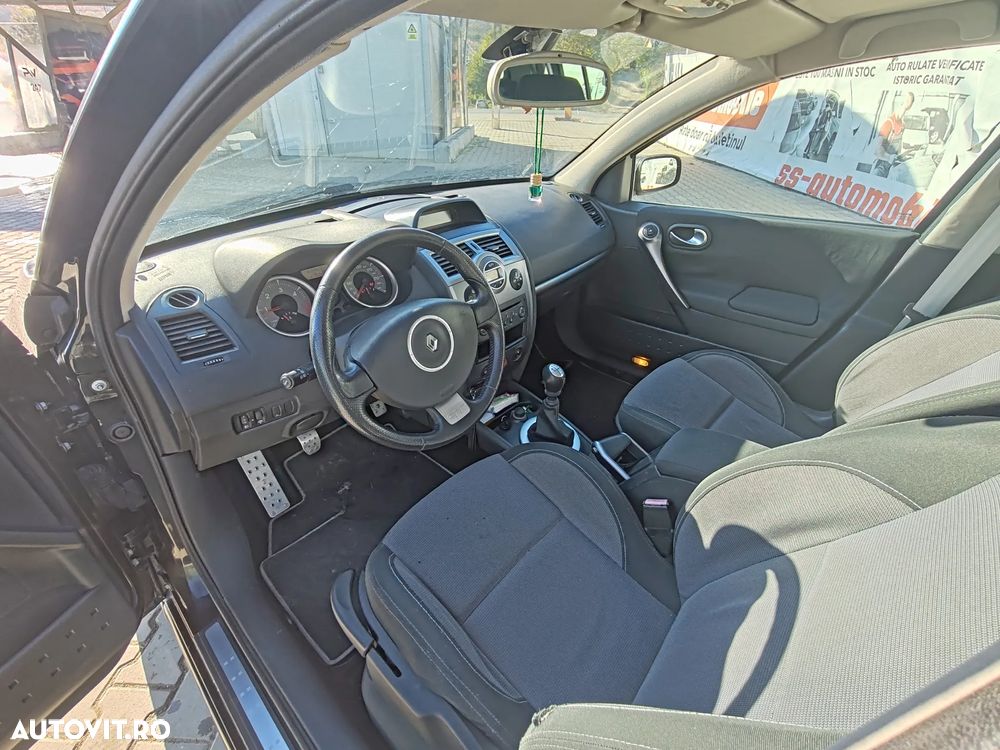 Renault Megane 2.0 dCi GT - 23