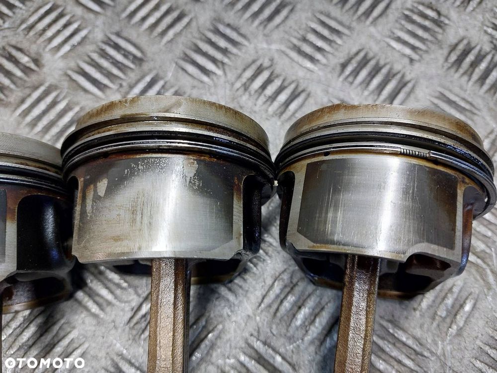 TŁOK + KORBOWÓD KOMPLET 4 SZT VOLKSWAGEN PASSAT B5 1.8 T AEB - 9