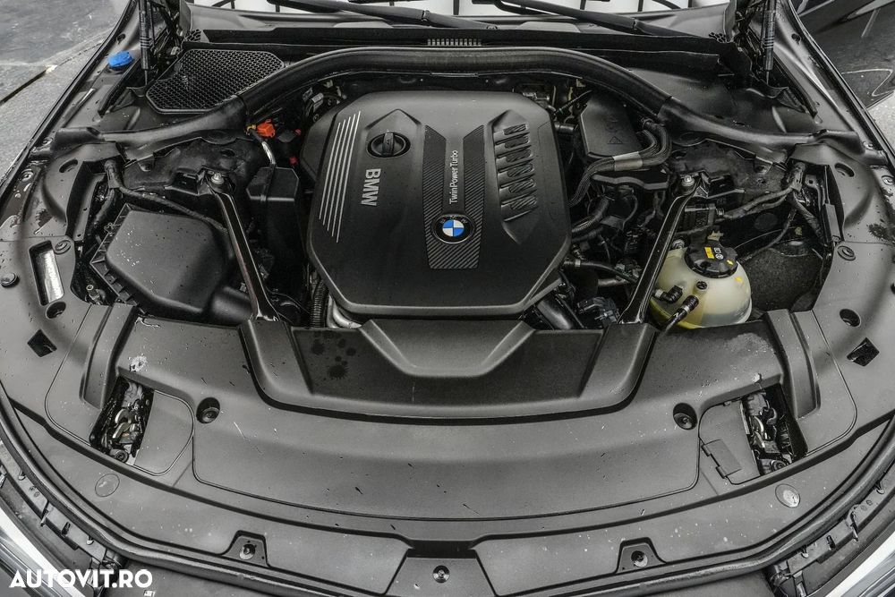 BMW Seria 7 730d - 32