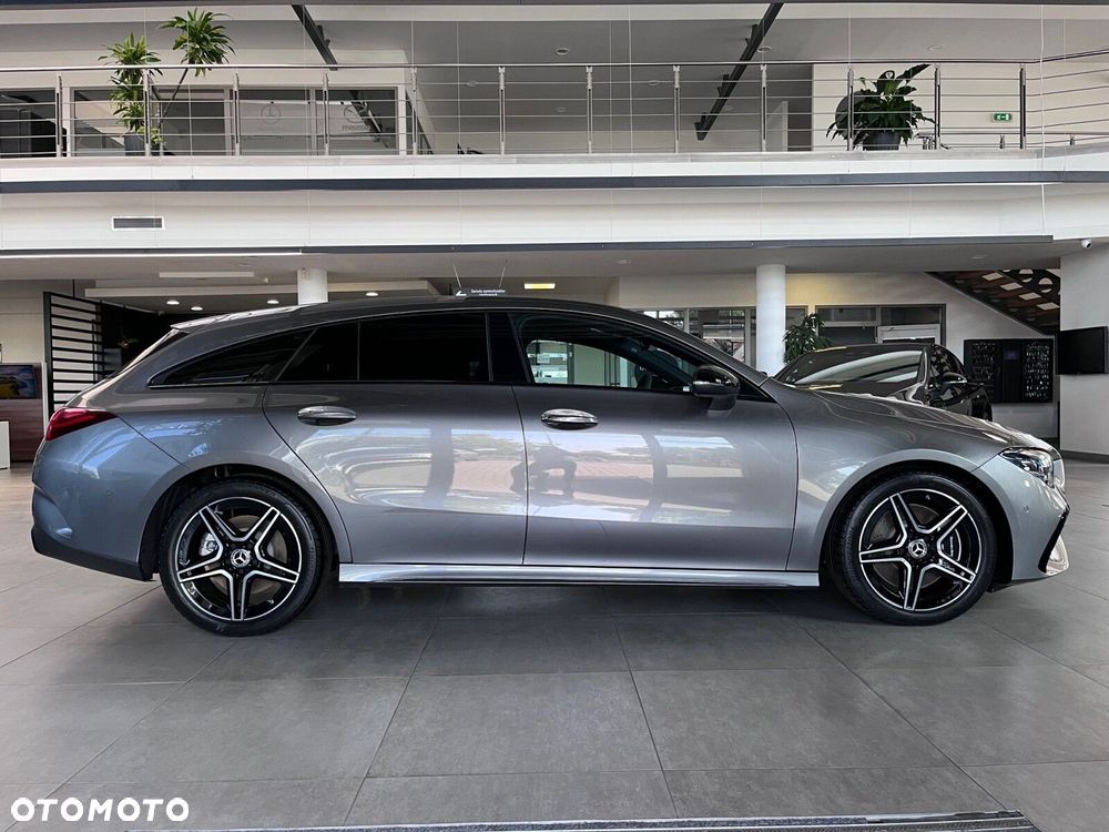Mercedes-Benz CLA - 10