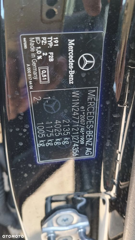 Mercedes-Benz GLA 200 d 4Matic 8G-DCT AMG Line - 35