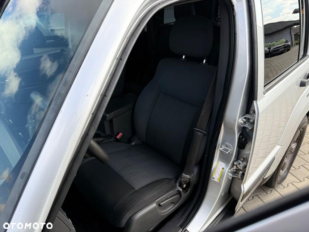 Jeep Liberty - 24