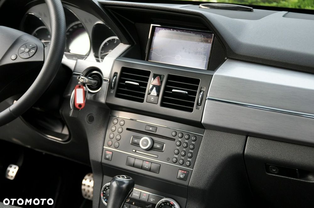 Mercedes-Benz GLK - 28