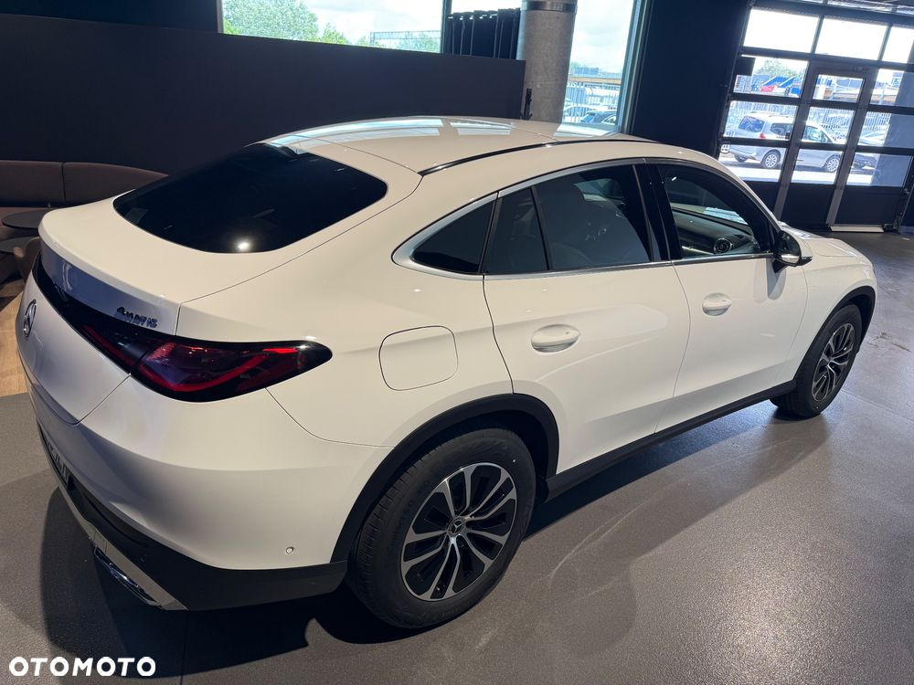 Mercedes-Benz GLC 200 d mHEV 4-Matic Avantgarde - 4