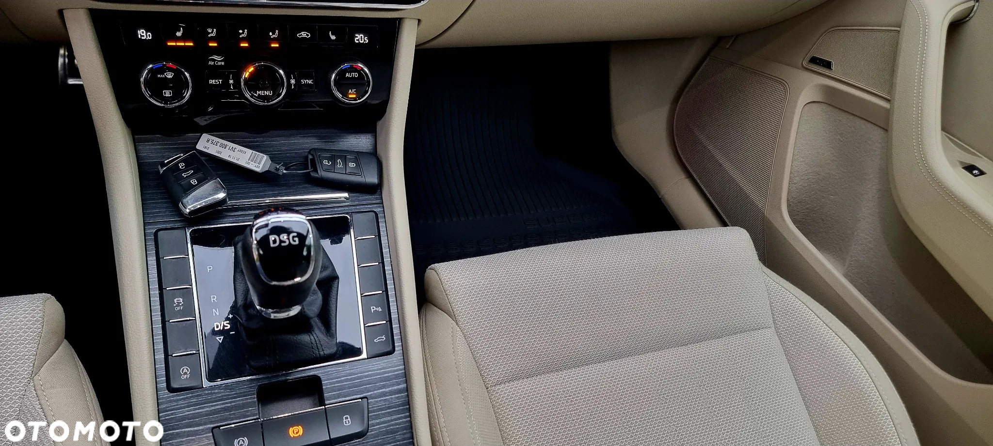 Skoda Superb 2.0 TDI SCR Style DSG - 36