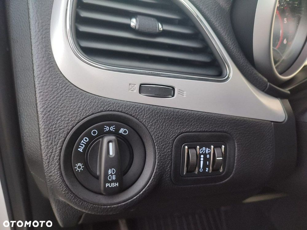 Fiat Freemont 2.0 Multijet Black Code AWD - 16