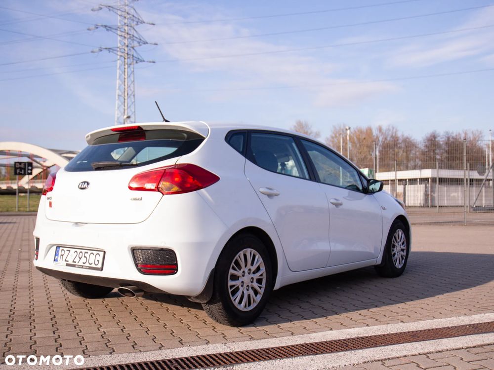 Kia Ceed 1.6 CRDi M - 9