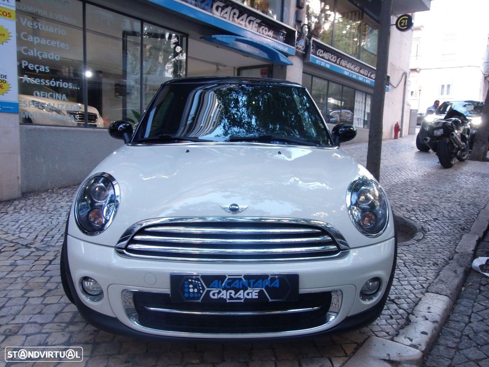 MINI 3 Portas Cooper D - 2