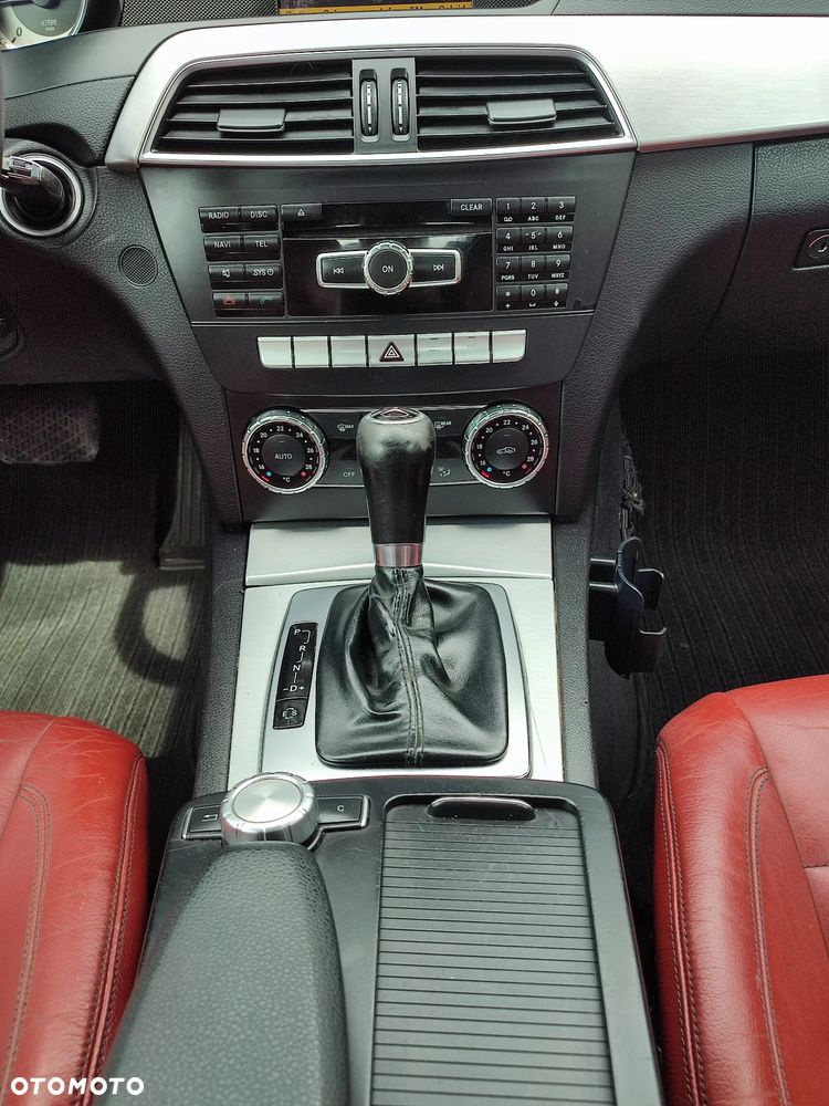Mercedes-Benz Klasa C 220 BlueTEC BlueEFFICIENCY Edition 7G-TRONIC Edition 1 - 17