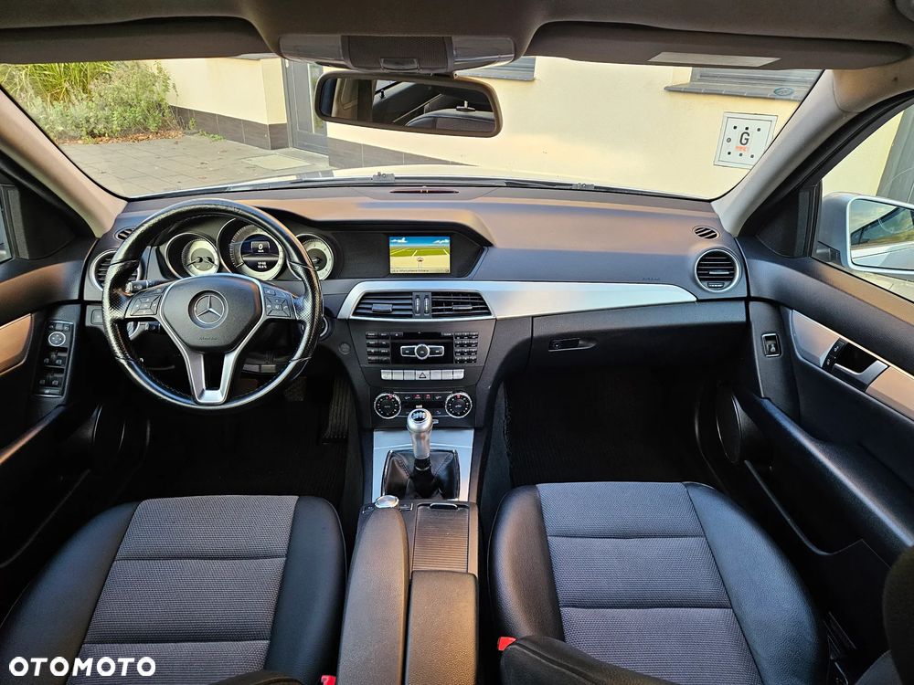 Mercedes-Benz Klasa C 180 T CDI DPF (BlueEFFICIENCY) Avantgarde - 8
