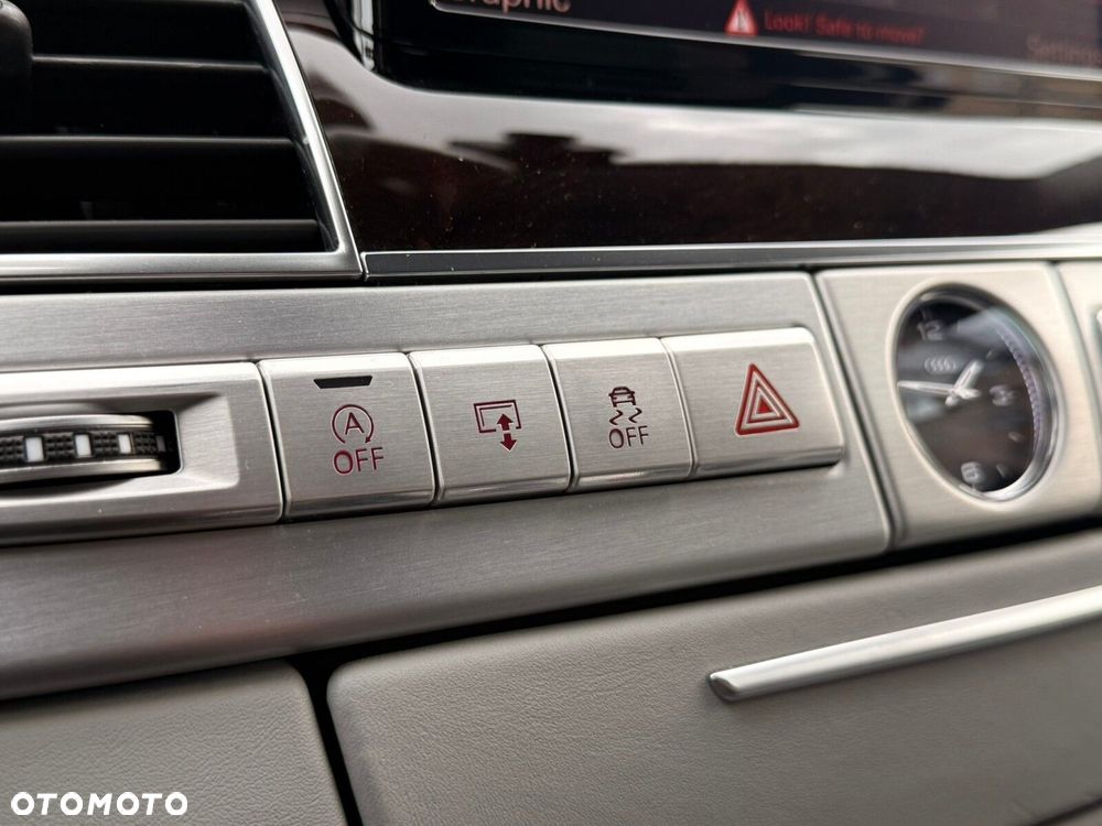 Audi A8 - 25