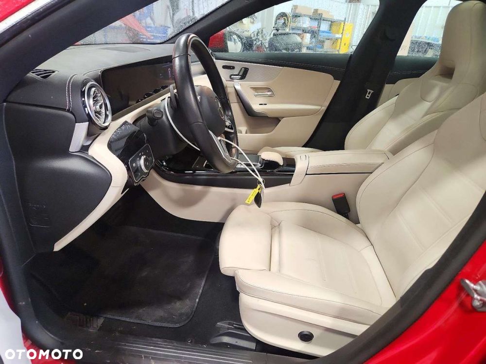 Mercedes-Benz CLA - 8