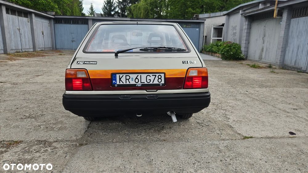 Polonez Caro - 24