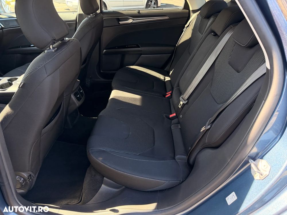 Ford Mondeo - 12