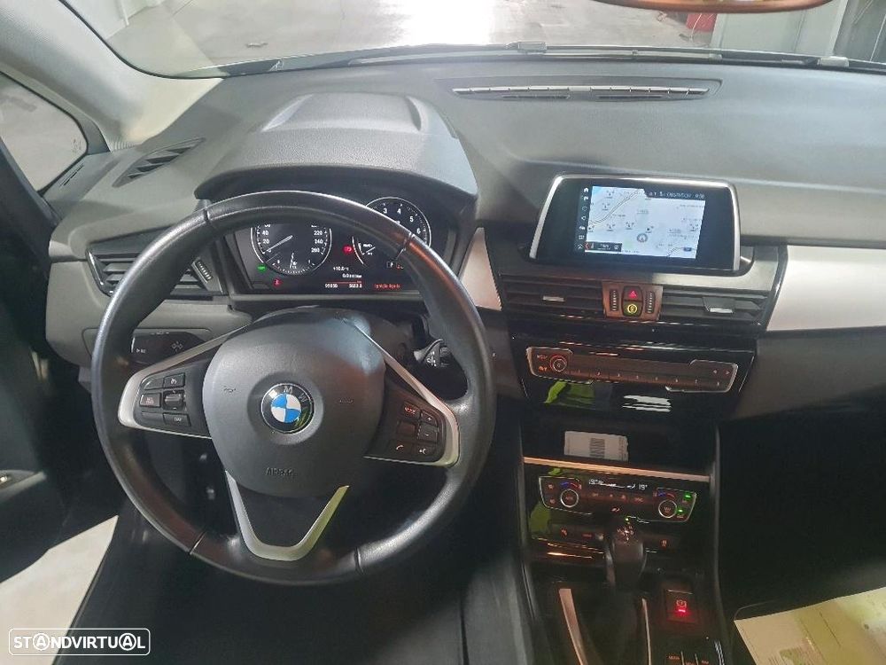 BMW 225xe Active Tourer iPerformance Advantage - 2