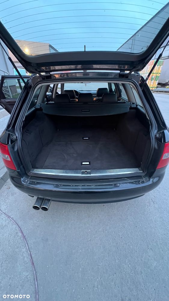 Audi A6 Avant 2.4 - 2